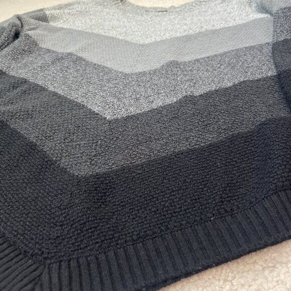 AGB Sweater Knit Chevron Stripe High Low Hem Gray Black Ombre Size XLarge Winter - Picture 6 of 8